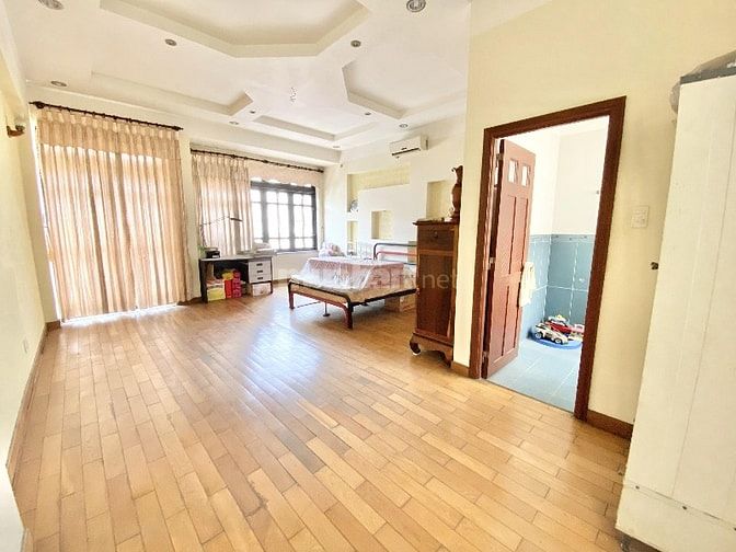 Căn nhà trang bị đầy đủ nội thất cao cấp ngay Lotte Quận 7