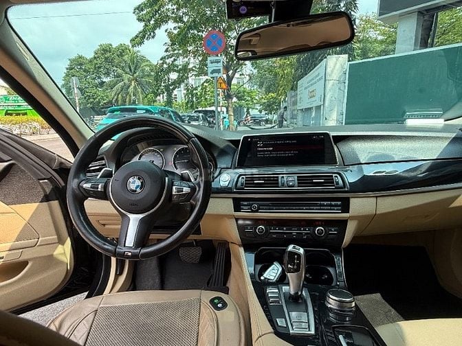 Cần bán BMW - 520i Nhập khẩu Đức - 2015 xe zin nguyên bản, ko lỗi 