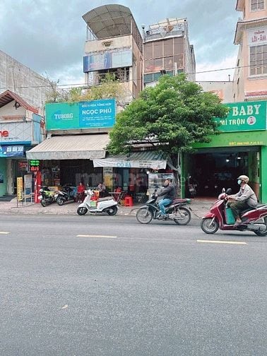 Cần Bán Nhà Mặt Tiền 607 Bình Thới, P.10. Quận 11, DTCN: 77m2