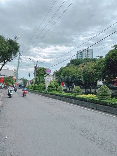 Cần Bán Nhà Mặt Tiền 607 Bình Thới, P.10. Quận 11, DTCN: 77m2