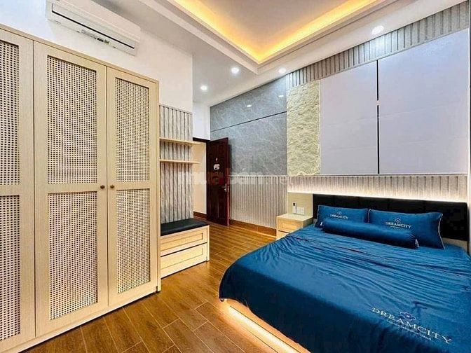Bán GẤP tòa nhà MỚI XÂY giá CỰC TỐT dòng tiền cao