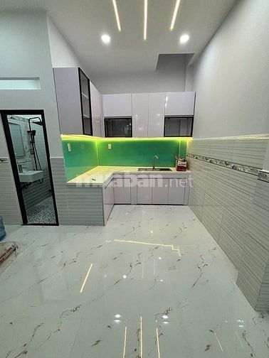 Mua 1 được 2, 104m2 Ngang 8m, HXH, 6 PN Chỉ 8,79 Tỷ.