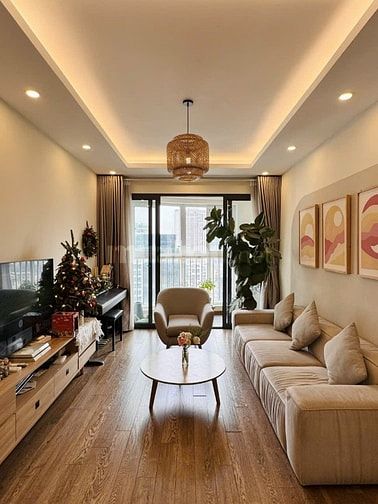 Bán CHCC 113 Trung Kính, 100m2, nhà đẹp! 0975118822