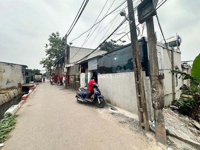 Chính chủ bán nhà C4 mặt ngõ 85 Đức Diễn, diện tích 28m, giá 1,2 tỷ