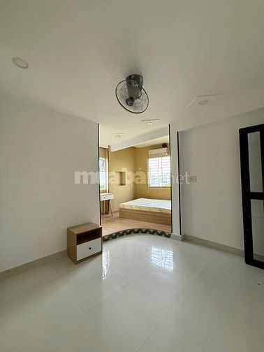 Bán CHDV khu ĐH Văn Lang, P.5, GV: 4(NH: 5,5m) x 15, giá 10,3tỷ
