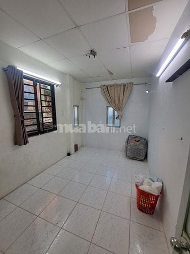 Bán nhà hẻm 6m Hòa Bình, Quận 11, 33m2, cực rẻ, chỉ 2 tỷ 99 