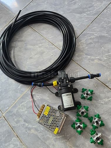 Bộ phun sương quán cà phê tưới cây sân vườn 