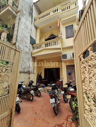 Phố Bồ Đề Long Biên – Ô TÔ - 98 M2 – 3 Tầng – MT 5.2 M – Giá 23.3 Tỷ. 