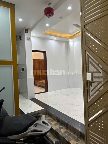 Cho thuê CHDV Phố Đại La, 9P, Full đồ