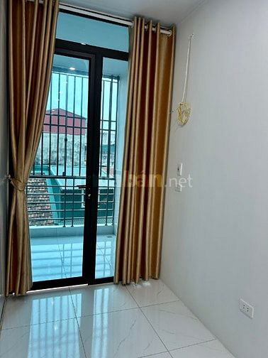 BÁN NHÀ CHÍNH CHỦ 3 TẦNG MỚI XÂY NGÕ VĂN HƯƠNG - TÔN ĐỨC THẮNG, HN