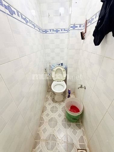 Bán nhà hẻm xe tải thông Huỳnh Tịnh Của, Quận 3 – 18m2, chỉ 2 tỷ hơn
