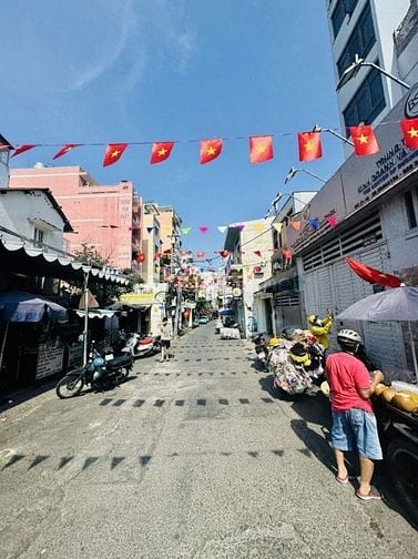 Bán nhà hẻm xe tải thông Huỳnh Tịnh Của, Quận 3 – 18m2, chỉ 2 tỷ hơn