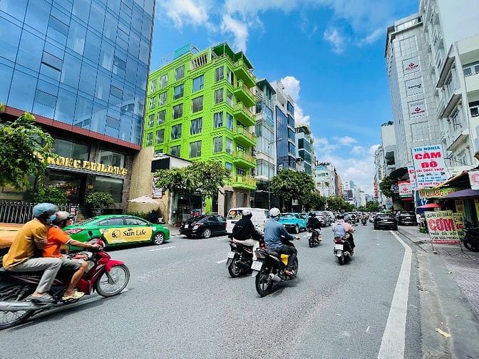 CHỐT NGAY, 110m2 Mặt tiền Hồng Hà Tân Bình, lô góc rất đẹp xây Hầm 7T 