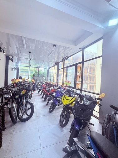 Chính chủ Em Bán nhà mặt phố, 1 mặt tiền 1 mặt thoáng, kinh doanh tốt