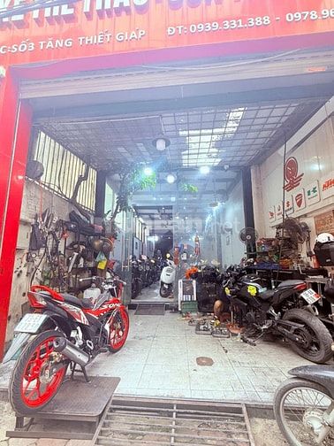 Chính chủ Em Bán nhà mặt phố, 1 mặt tiền 1 mặt thoáng, kinh doanh tốt