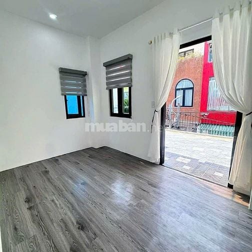 Hàng Hiếm Nhà 2 Tầng 2 Mặt Kiệt Full Nội Thất - Ô Tô Tận Cửa 