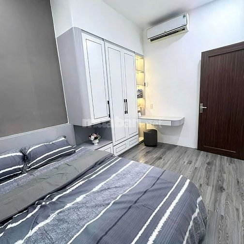 Hàng Hiếm Nhà 2 Tầng 2 Mặt Kiệt Full Nội Thất - Ô Tô Tận Cửa 