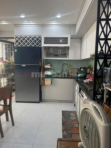 Chính chủ Em Bán nhà mặt phố, 1 mặt tiền 1 mặt thoáng, kinh doanh tốt