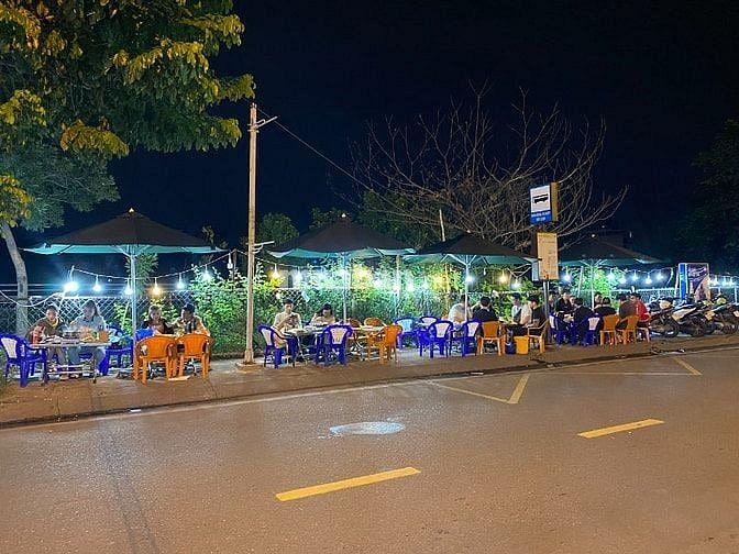 Lẩu Thái Bếp Việt Quận 7 cần tuyển: NAM BẾP CHÍNH;  NAM/NỮ PHỤC VỤ