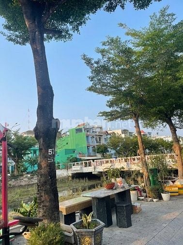 Bán nhà mặt tiển đường số Phú Mỹ Phạm Hữu Lầu Q7 5x18m 3 lầu, 12,1 tỷ