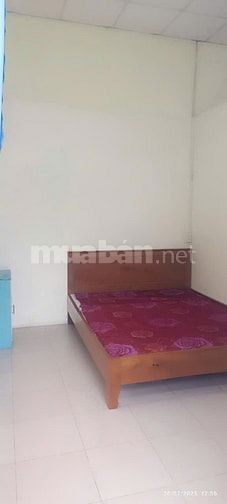 Chính chủ cho thuê nhà đường số 19, Linh Chiểu. 2pn1wc - hẻm 3 gác.