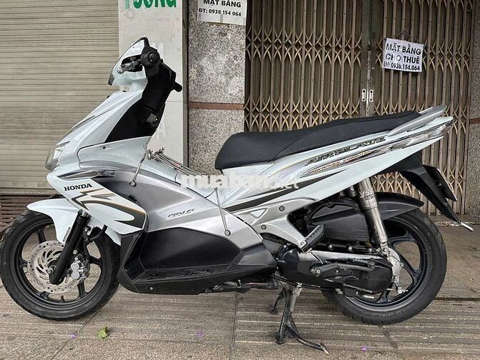 Air Blade 2011 nẹp xi.đẹp nguyên zin.êm.chính chủ