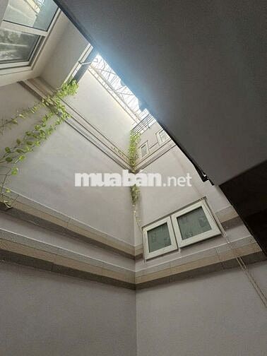 Nhà 5 tầng BTCT - DTSD 240m2 - 7PN - Hẻm 8m Thông - Không Lộ Giới