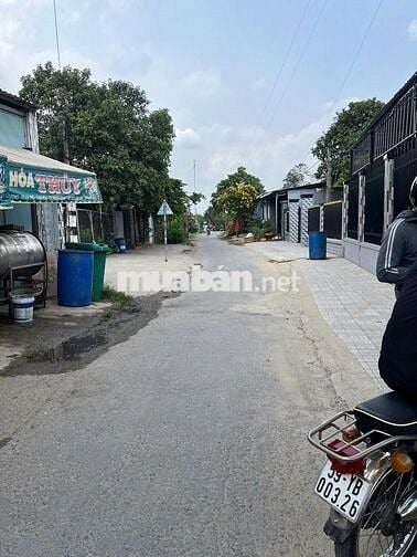 Chủ kẹt bán gấp đất 134m2 900tr mặt tiền Huỳnh Thị Hương Trảng Bàng