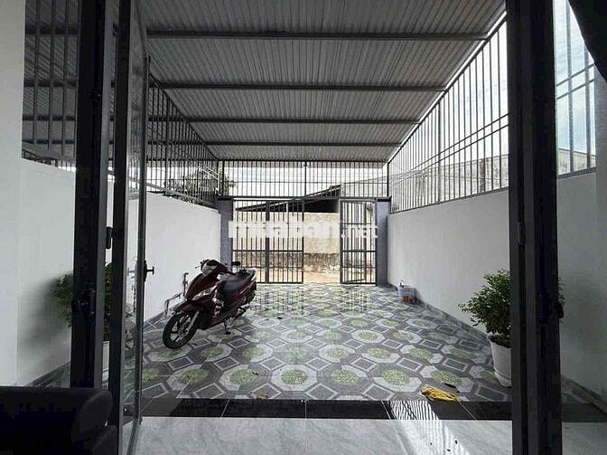 NHÀ MỚI  CHÍNH CHỦ– ĐOÀN KẾT, HÒA PHÚ  – SÁT QL 14, TRƯỜNG MN, C1,2