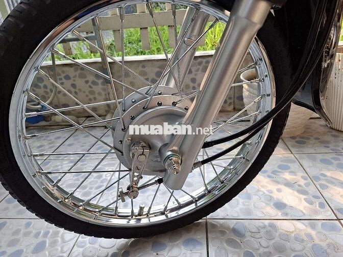 Honda Dream Thái Đen