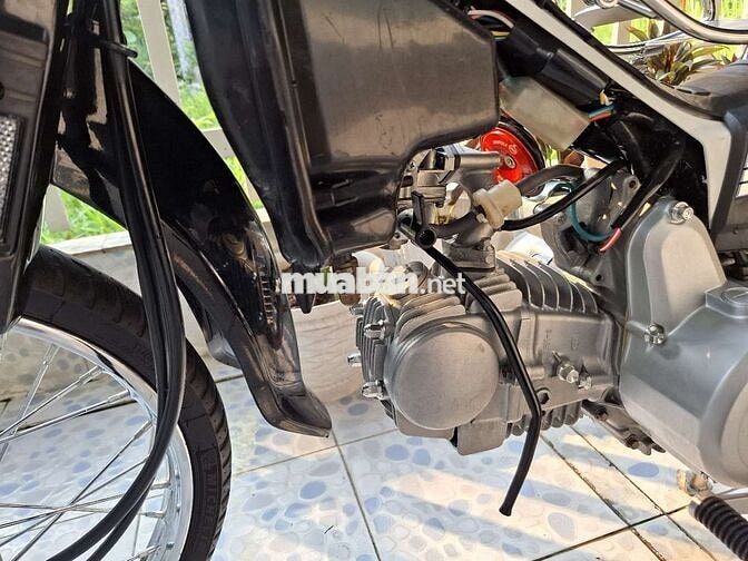 Honda Dream Thái Đen