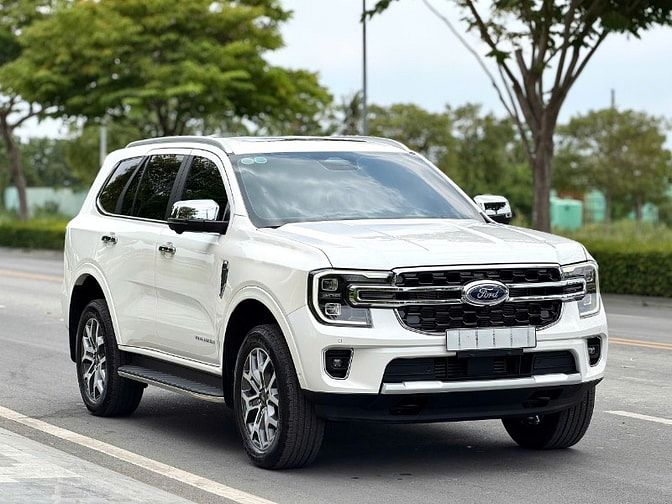 🆕 FORD EVEREST 4x4 TITANIUM  [ Date : 12.2024 / Odo : 49.999kilomet ]