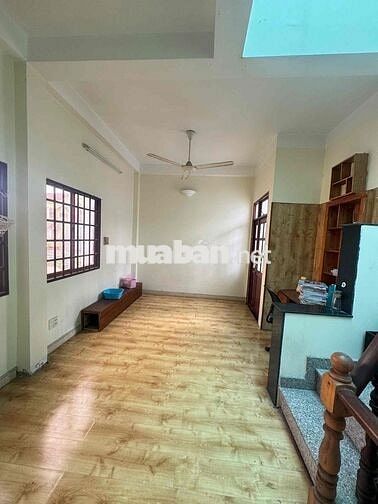 nhà nguyên căn đẹp gần cv đường 9 Linh Trung