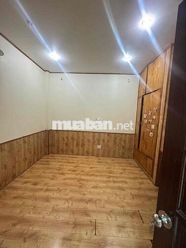 nhà nguyên căn đẹp gần cv đường 9 Linh Trung