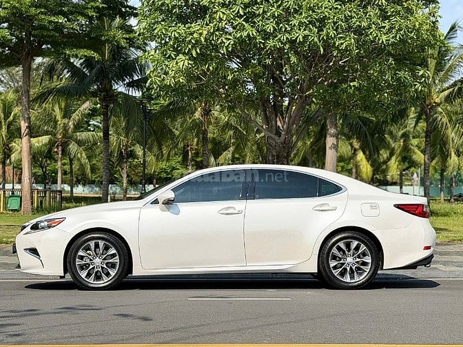 🆕 LEXUS ES250 • Đklđ : 2017 Date 2016 • Một chủ mua mới từ đầu