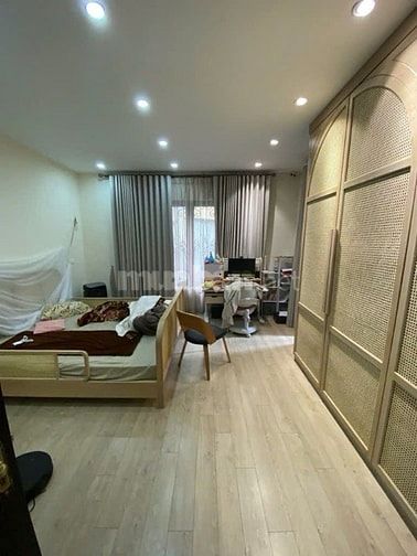 Bán nhà ngõ 28 Nguyễn Trường Tộ, 45m2x 5 tầng, MT 5,2m, nở hậu 