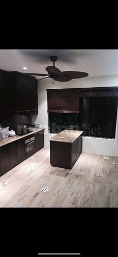 Bán nhà ngõ 28 Nguyễn Trường Tộ, 45m2x 5 tầng, MT 5,2m, nở hậu 