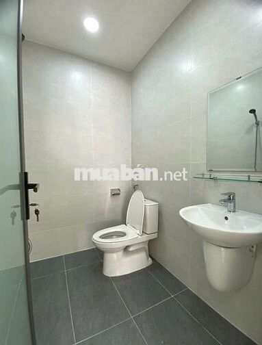 Cho thuê nhà MT 110B Phan Xích Long, Phường 2, Q. Phú Nhuận