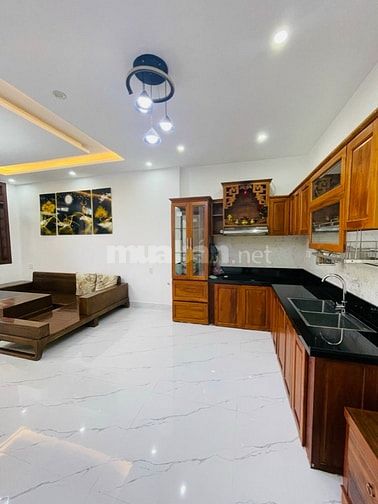 Nhà mới 2 tầng mặt tiền đường xóm Dưỡng Mong 125m2, mặt tiền 5m