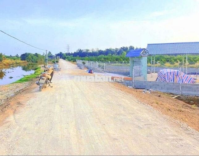 Hàng Ngộp, 1000m² đất vườn chuyển thổ View Kênh chốt 699tr