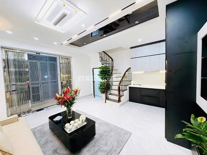 Bán Nhà Gần Phố Minh Khai, Hai Bà Trưng 31m, 4 tầng, mt 5.6m, 7.75 tỷ