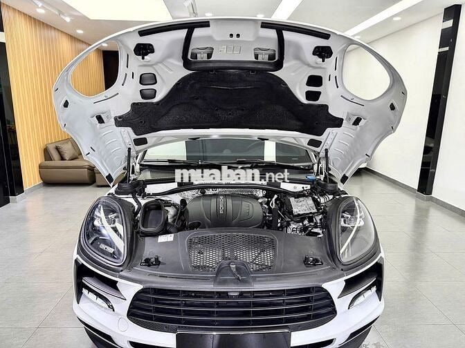 PORSCHE MACAN MODEL 2022