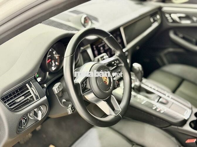 PORSCHE MACAN MODEL 2022