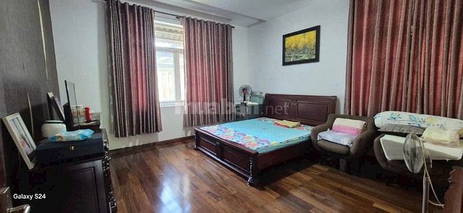Bán biệt thự MT Đỗ Văn Thi, Hiệp Hòa, Biên Hòa: 25 x 47. giá 75 tỷ