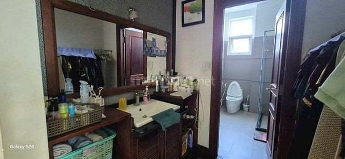 Bán biệt thự MT Đỗ Văn Thi, Hiệp Hòa, Biên Hòa: 25 x 47. giá 75 tỷ