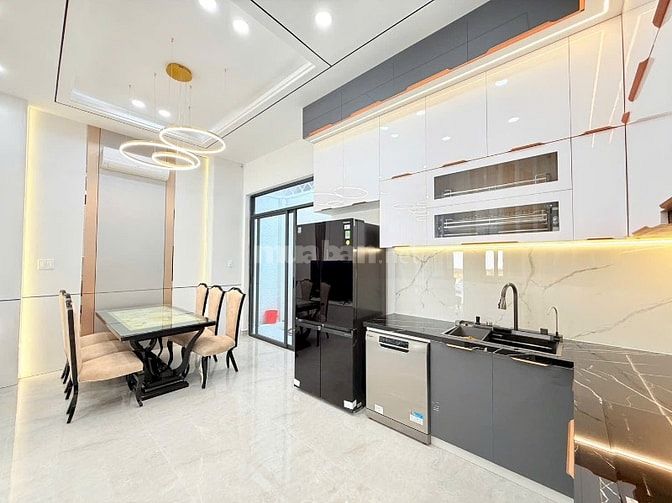 Siêu phẩm có thang máy - Ngang 6m- 9 Tỷ 600