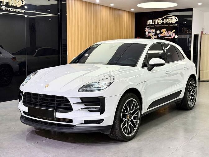PORSCHE MACAN MODEL 2022