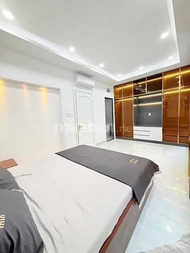 Siêu phẩm có thang máy - Ngang 6m- 9 Tỷ 600
