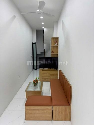 BÁN NHÀ CHÍNH CHỦ 3 TẦNG MỚI XÂY NGÕ VĂN HƯƠNG - TÔN ĐỨC THẮNG, HN