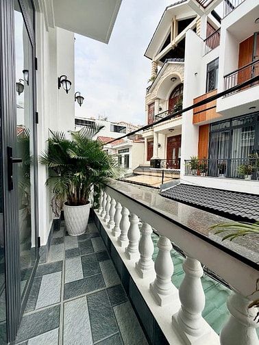 CẦN BÁN GẤP NHÀ MỚI 3 TẦNG GIÁ RẺ - CHÍNH CHỦ
